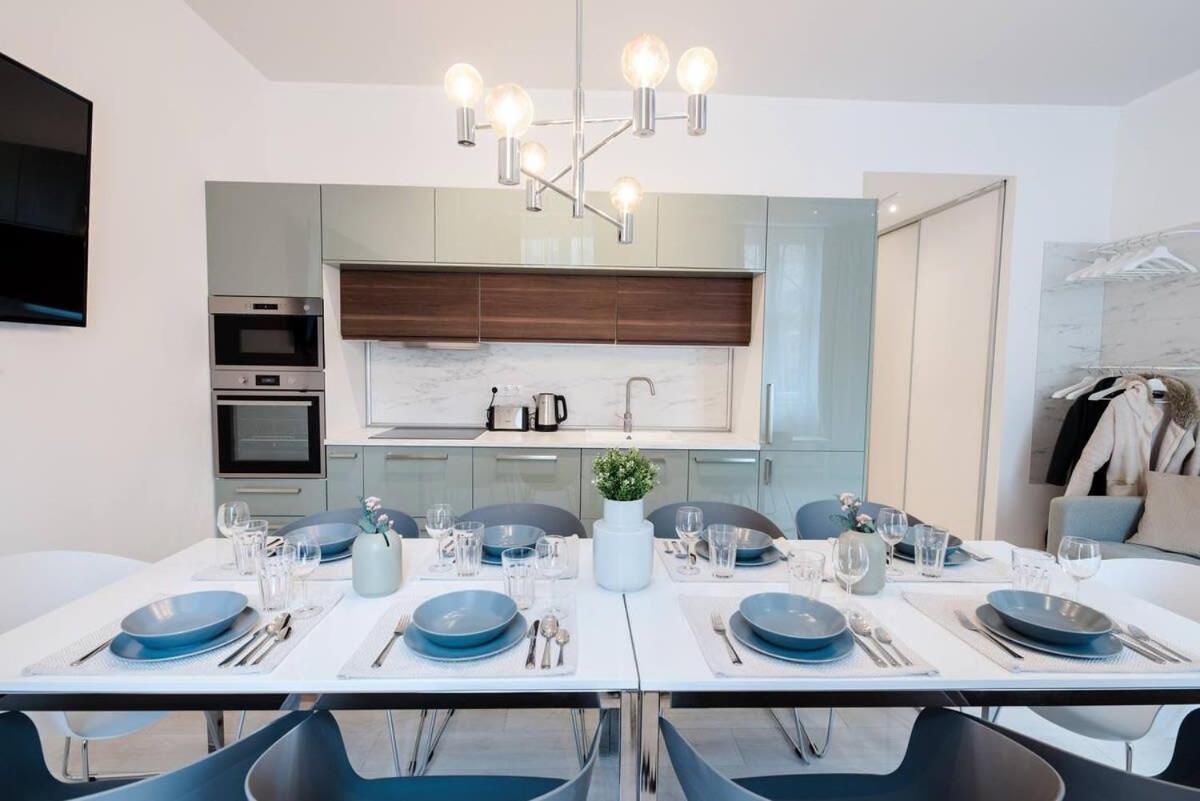 Apartment Brand New Stylish Very *