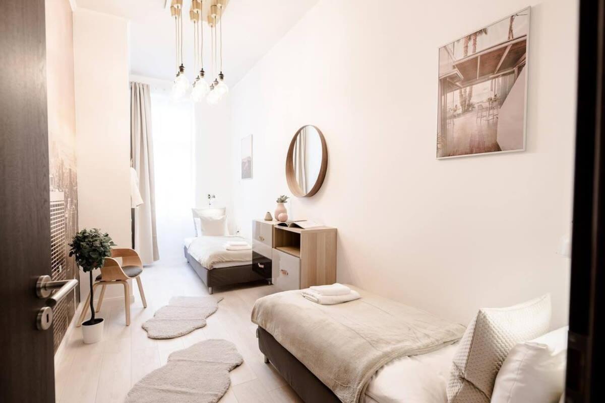 Apartment Brand New Stylish Very Budapest