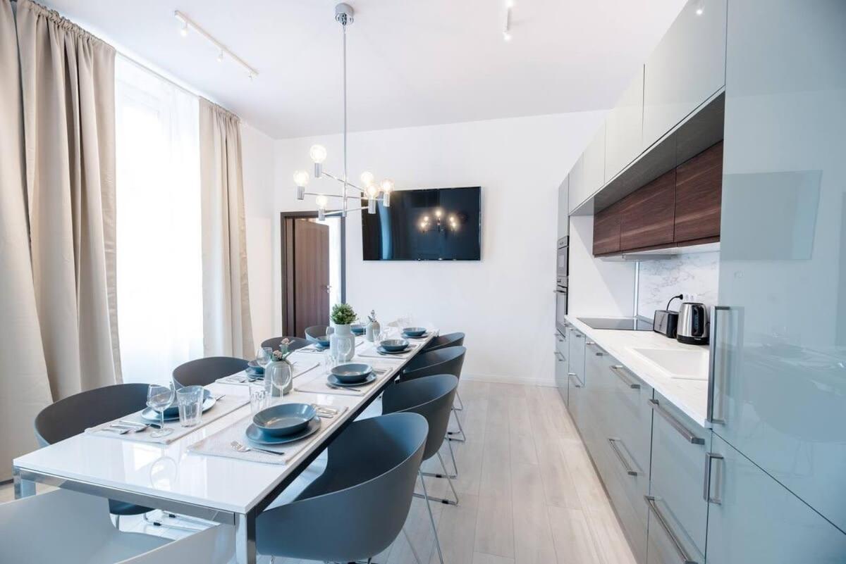 Brand New Stylish Very Budapest